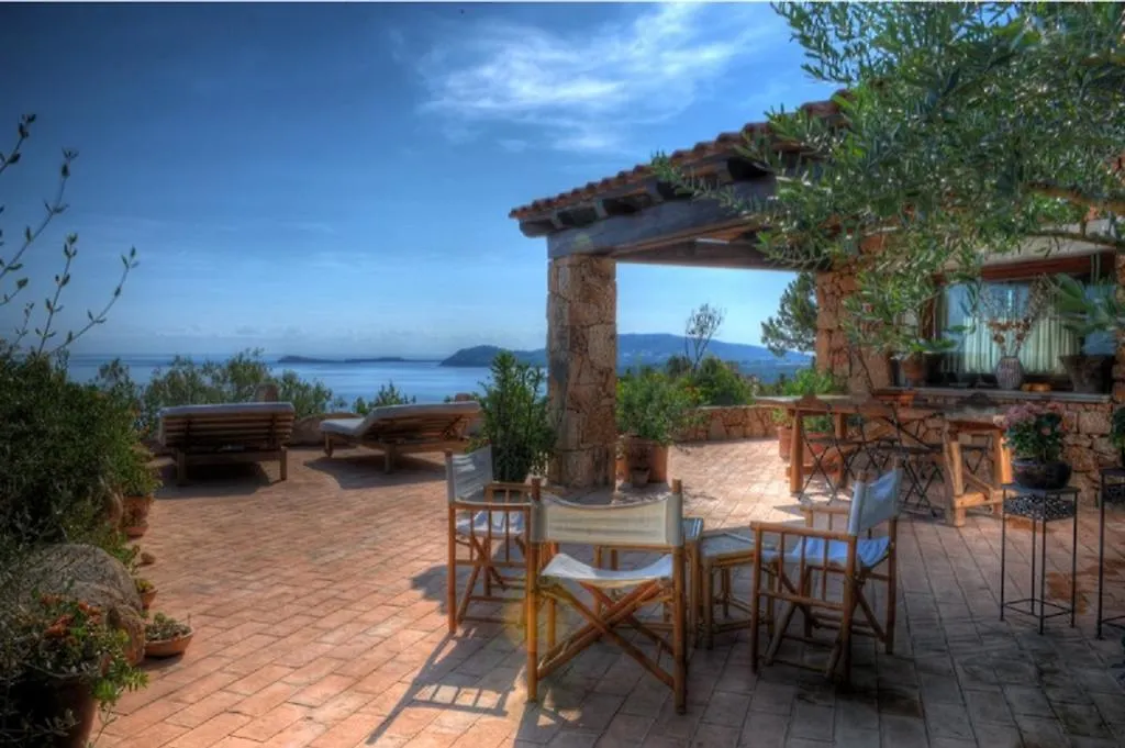 Villa Rubia San Teodoro  Italië